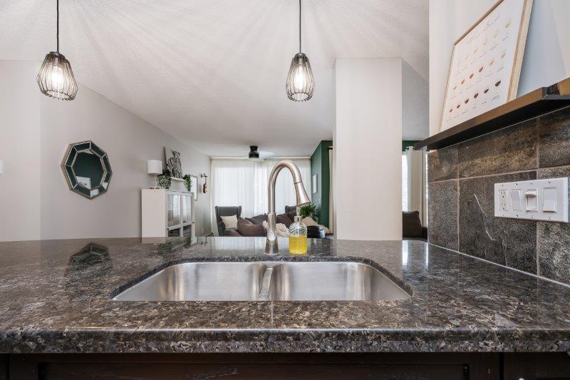 2, 220 Village Terrace Southwest, Calgary, 2 Bedrooms Bedrooms, 0 ,2 BathroomsBathrooms,Condos/Townhouses,For Rent,The News,2, 220 Village Terrace Southwest,0,3355