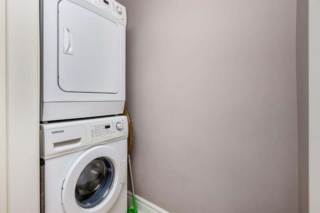 #1005, 910 5 Avenue SW, Calgary, 1 Bedroom Bedrooms, 0 ,1 BathroomBathrooms,Condos/Townhouses,For Sale,Five West Phase II,10,3357