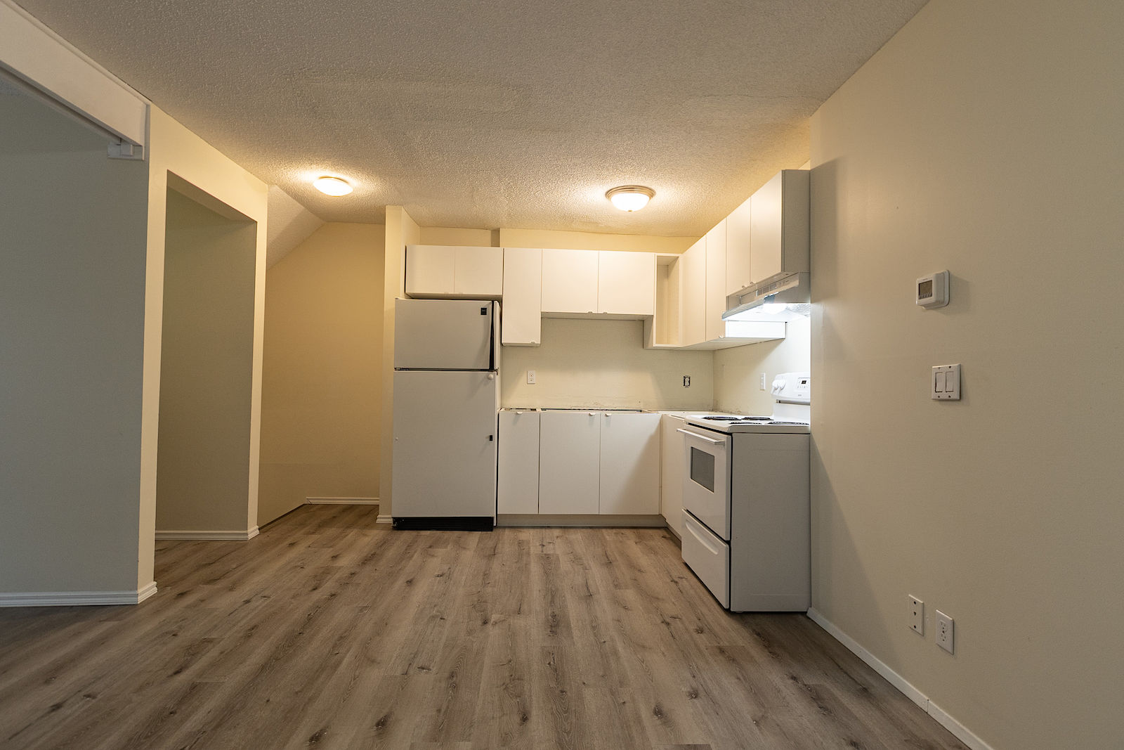 1511, 11010 Bonaventure Drive South East, Calgary, 3 Bedrooms Bedrooms, 0 ,1.5 BathroomsBathrooms,Condos/Townhouses,For Rent,Willow Court Green,1511, 11010 Bonaventure Drive South East,0,3358