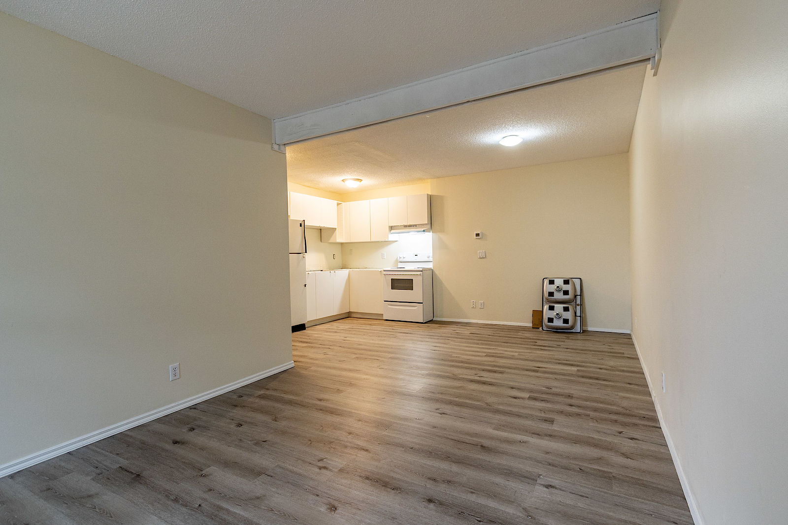 1511, 11010 Bonaventure Drive South East, Calgary, 3 Bedrooms Bedrooms, 0 ,1.5 BathroomsBathrooms,Condos/Townhouses,For Rent,Willow Court Green,1511, 11010 Bonaventure Drive South East,0,3358