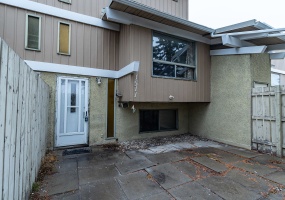 1511, 11010 Bonaventure Drive South East, Calgary, 3 Bedrooms Bedrooms, 0 ,1.5 BathroomsBathrooms,Condos/Townhouses,For Rent,Willow Court Green,1511, 11010 Bonaventure Drive South East,0,3358