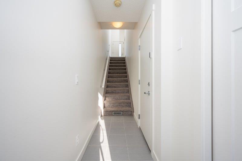 10 Walden Lane Southeast, Calgary, 3 Bedrooms Bedrooms, 0 ,3 BathroomsBathrooms,Condos/Townhouses,For Rent,Axis,10 Walden Lane Southeast,0,3359