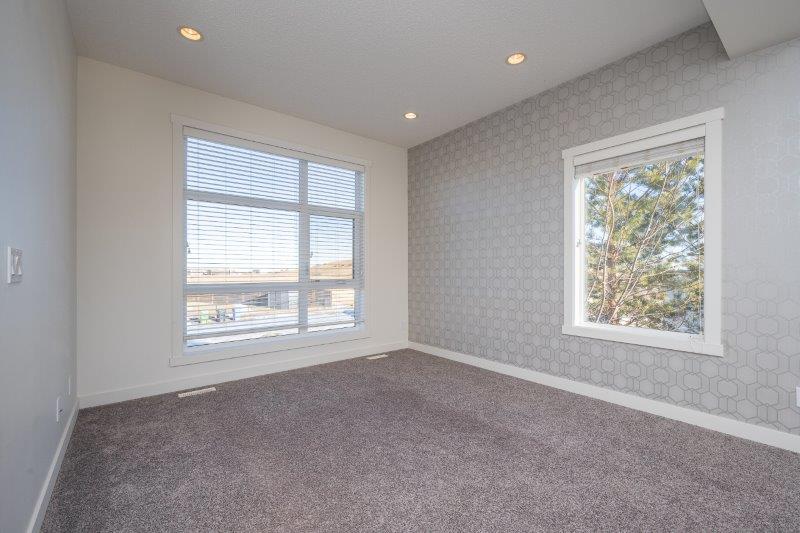 10 Walden Lane Southeast, Calgary, 3 Bedrooms Bedrooms, 0 ,3 BathroomsBathrooms,Condos/Townhouses,For Rent,Axis,10 Walden Lane Southeast,0,3359