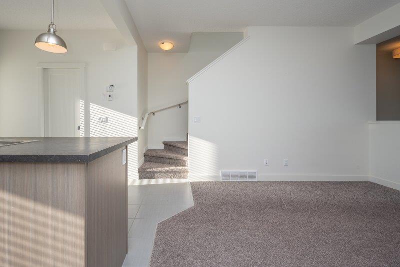 10 Walden Lane Southeast, Calgary, 3 Bedrooms Bedrooms, 0 ,3 BathroomsBathrooms,Condos/Townhouses,For Rent,Axis,10 Walden Lane Southeast,0,3359