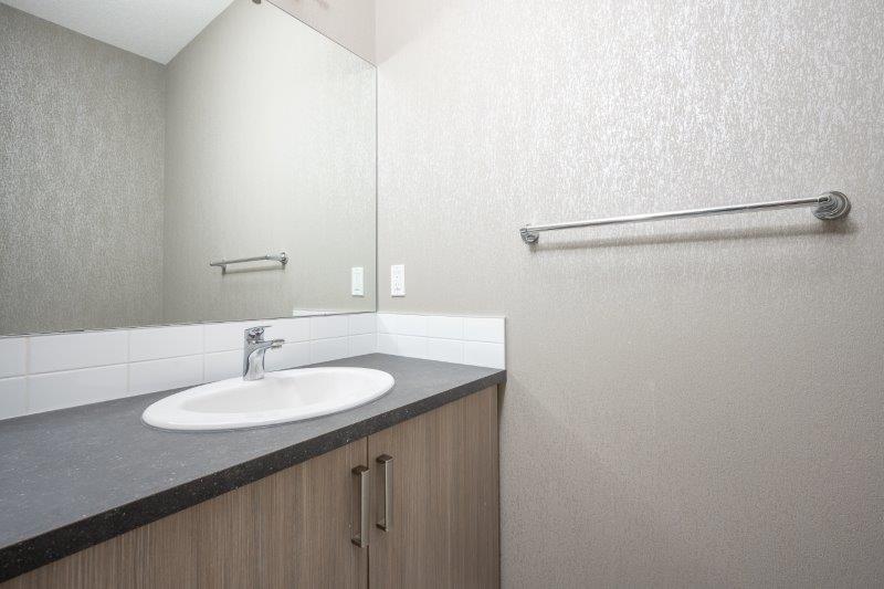 10 Walden Lane Southeast, Calgary, 3 Bedrooms Bedrooms, 0 ,3 BathroomsBathrooms,Condos/Townhouses,For Rent,Axis,10 Walden Lane Southeast,0,3359