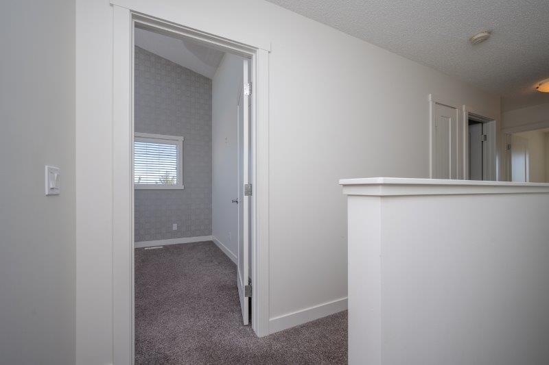 10 Walden Lane Southeast, Calgary, 3 Bedrooms Bedrooms, 0 ,3 BathroomsBathrooms,Condos/Townhouses,For Rent,Axis,10 Walden Lane Southeast,0,3359