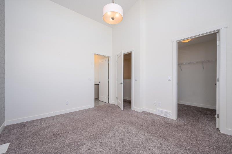 10 Walden Lane Southeast, Calgary, 3 Bedrooms Bedrooms, 0 ,3 BathroomsBathrooms,Condos/Townhouses,For Rent,Axis,10 Walden Lane Southeast,0,3359