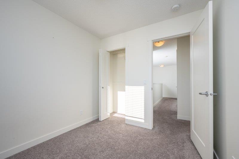 10 Walden Lane Southeast, Calgary, 3 Bedrooms Bedrooms, 0 ,3 BathroomsBathrooms,Condos/Townhouses,For Rent,Axis,10 Walden Lane Southeast,0,3359