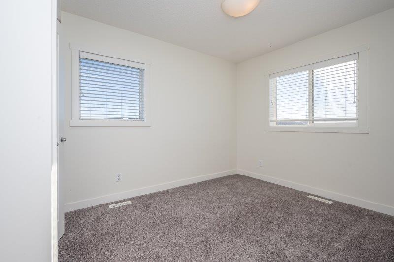 10 Walden Lane Southeast, Calgary, 3 Bedrooms Bedrooms, 0 ,3 BathroomsBathrooms,Condos/Townhouses,For Rent,Axis,10 Walden Lane Southeast,0,3359