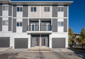 10 Walden Lane Southeast, Calgary, 3 Bedrooms Bedrooms, 0 ,3 BathroomsBathrooms,Condos/Townhouses,For Rent,Axis,10 Walden Lane Southeast,0,3359