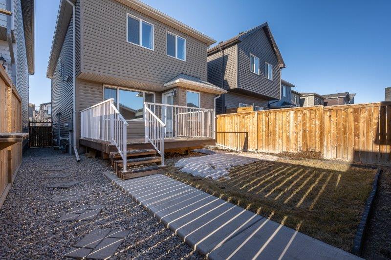 26 Howse Row Northeast, Calgary, 3 Bedrooms Bedrooms, 0 ,2.5 BathroomsBathrooms,Houses,For Rent,26 Howse Row Northeast,0,3360