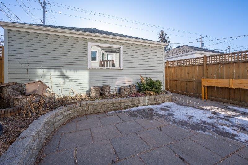2175 11 Street Northwest, Calgary, 3 Bedrooms Bedrooms, 0 ,3.5 BathroomsBathrooms,Houses,For Rent,2175 11 Street Northwest,0,3361
