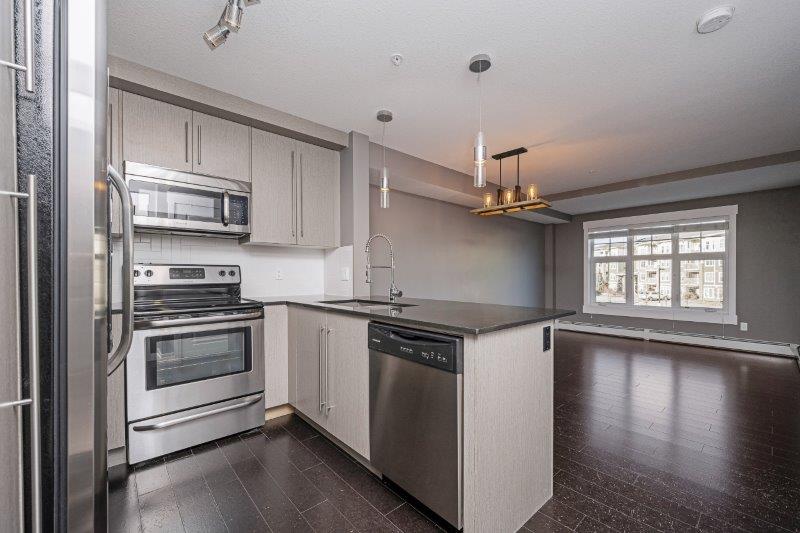 2215, 11 Mahogany Row SE, Calgary, 1.5 Bedrooms Bedrooms, 0 ,1 BathroomBathrooms,Condos/Townhouses,For Rent,51 Oak,2215, 11 Mahogany Row SE,0,3363