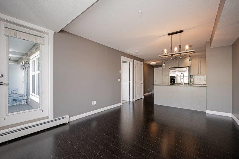 2215, 11 Mahogany Row SE, Calgary, 1.5 Bedrooms Bedrooms, 0 ,1 BathroomBathrooms,Condos/Townhouses,For Rent,51 Oak,2215, 11 Mahogany Row SE,0,3363