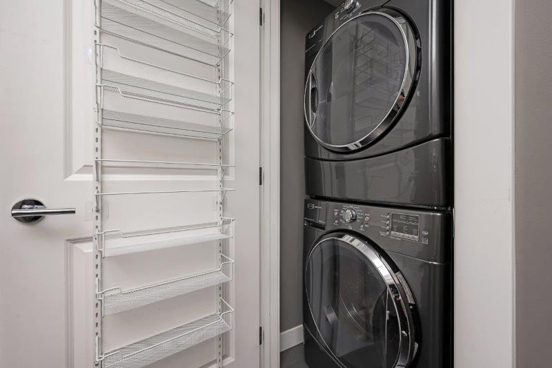 2215, 11 Mahogany Row SE, Calgary, 1.5 Bedrooms Bedrooms, 0 ,1 BathroomBathrooms,Condos/Townhouses,For Rent,51 Oak,2215, 11 Mahogany Row SE,0,3363