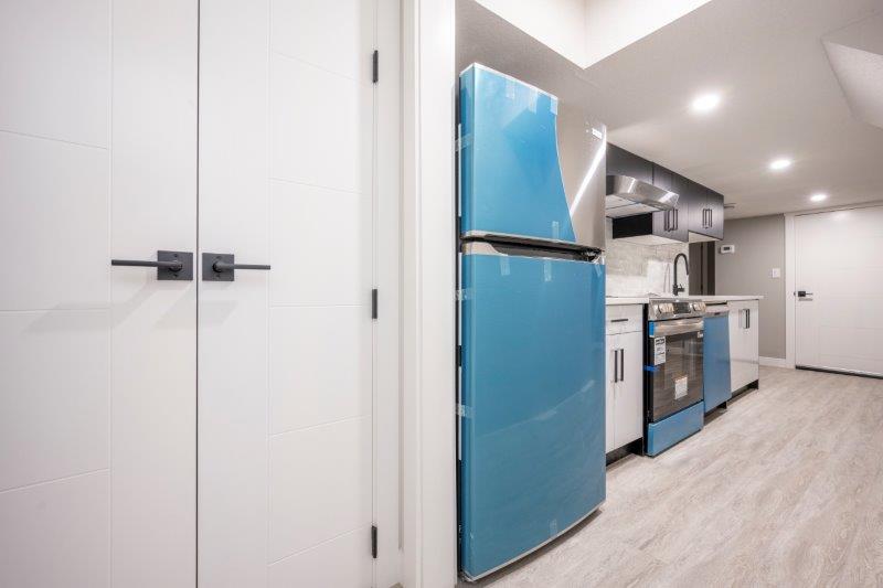 239R Allan Cres SE, Calgary, 2 Bedrooms Bedrooms, 0 ,1 BathroomBathrooms,Houses,For Rent,239R Allan Cres SE,0,3366