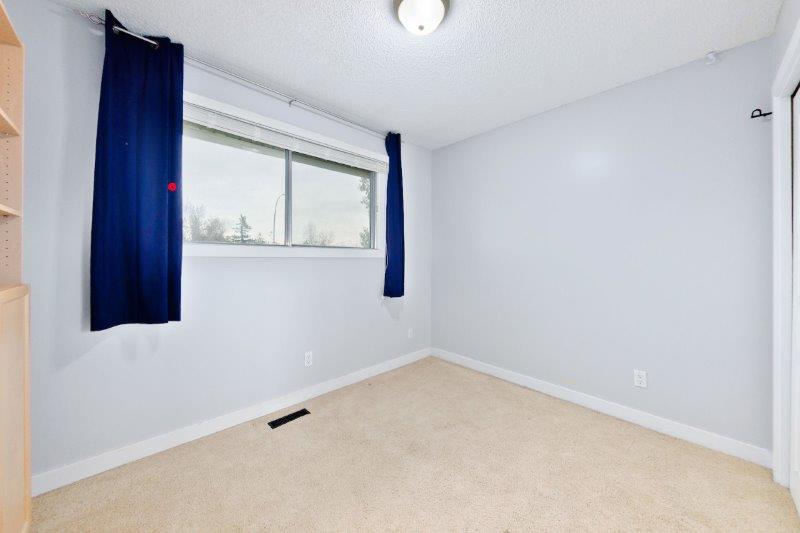 911, 2200 Woodview Drive Southwest, Calgary, 2 Bedrooms Bedrooms, 0 ,1 BathroomBathrooms,Condos/Townhouses,Rented,Sierra Gardens,911, 2200 Woodview Drive Southwest,0,3367