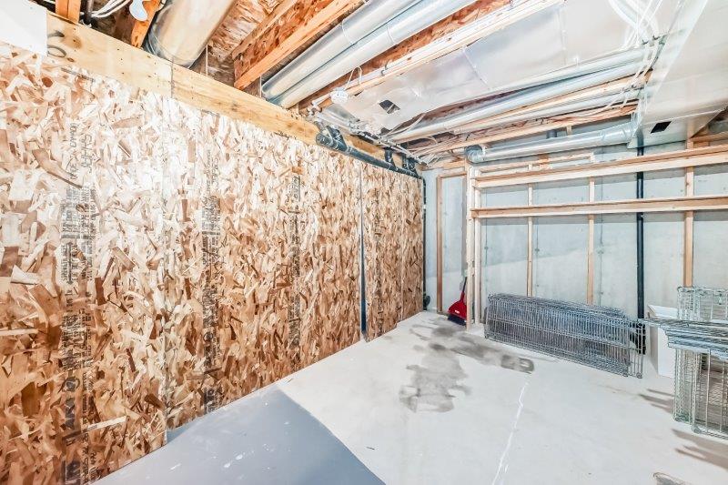 90 Royal Crest Point NW, Calgary, 3 Bedrooms Bedrooms, 0 ,2.5 BathroomsBathrooms,Houses,For Rent,90 Royal Crest Point NW,0,3368