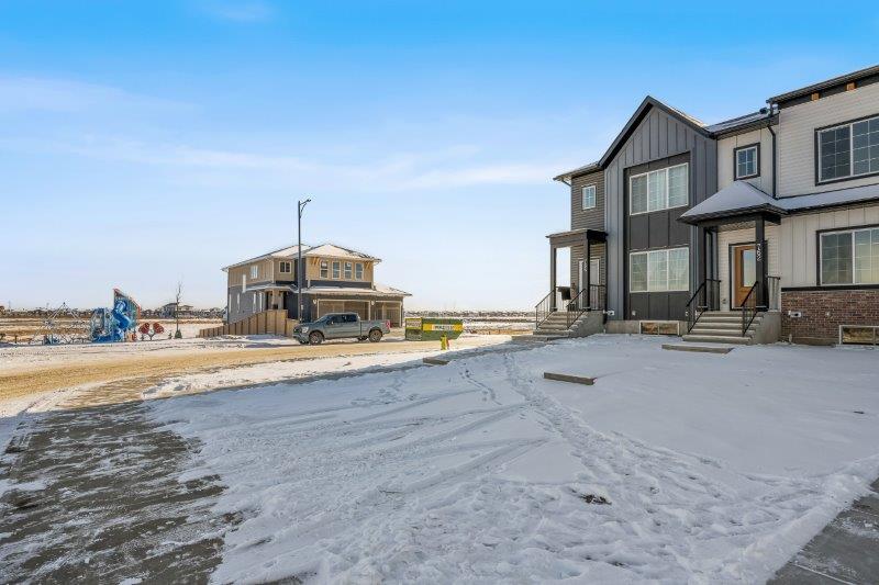 762 Chelsea Village, Chestermere, 3.5 Bedrooms Bedrooms, 0 ,2.5 BathroomsBathrooms,Condos/Townhouses,For Rent,762 Chelsea Village,0,3369