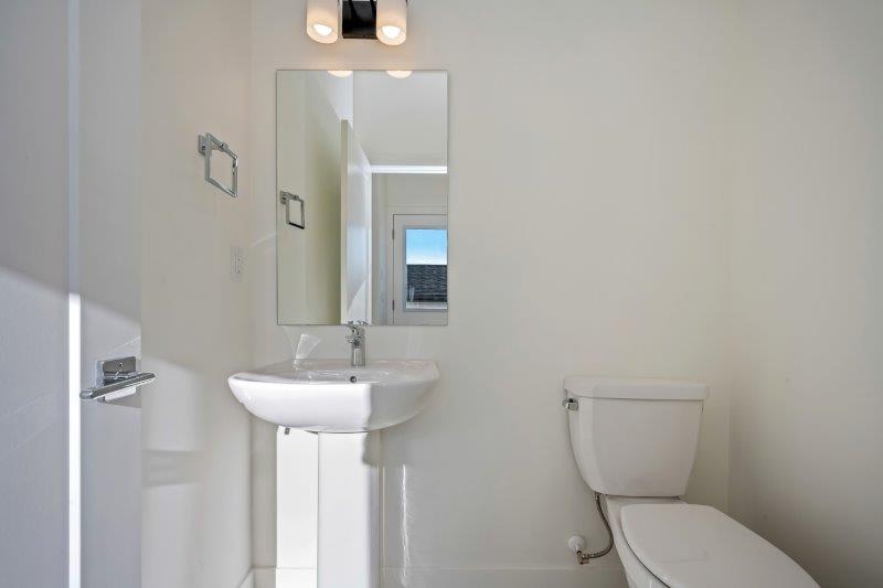 762 Chelsea Village, Chestermere, 3.5 Bedrooms Bedrooms, 0 ,2.5 BathroomsBathrooms,Condos/Townhouses,For Rent,762 Chelsea Village,0,3369