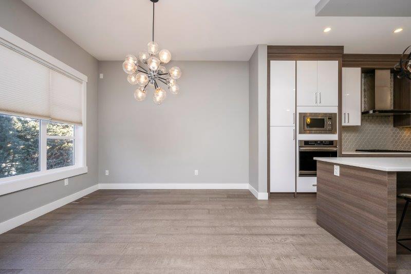 219 19 Avenue NW, Calgary, 4 Bedrooms Bedrooms, 0 ,3.5 BathroomsBathrooms,Houses,For Rent,219 19 Avenue NW,0,3370