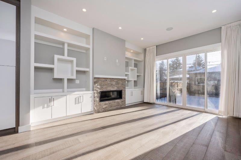 219 19 Avenue NW, Calgary, 4 Bedrooms Bedrooms, 0 ,3.5 BathroomsBathrooms,Houses,For Rent,219 19 Avenue NW,0,3370