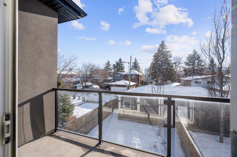 219 19 Avenue NW, Calgary, 4 Bedrooms Bedrooms, 0 ,3.5 BathroomsBathrooms,Houses,For Rent,219 19 Avenue NW,0,3370