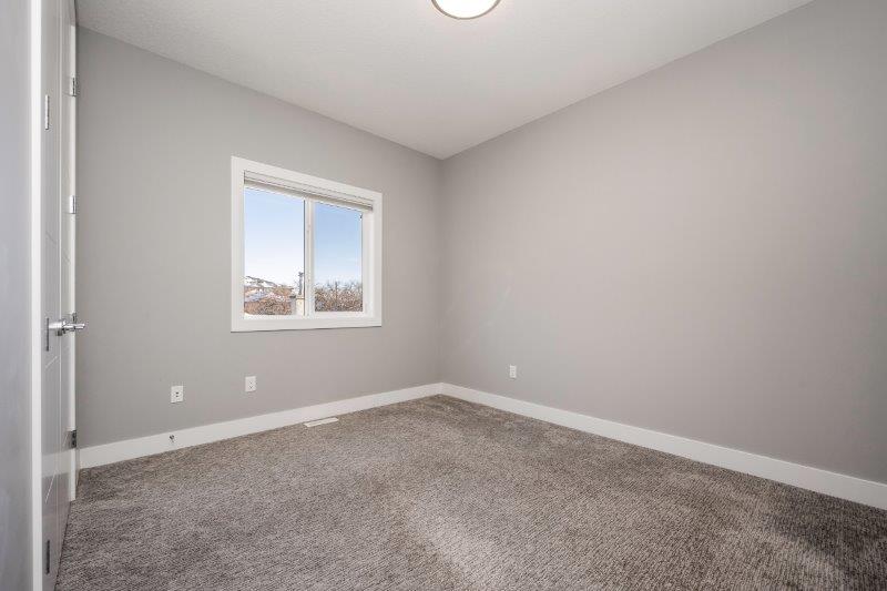 219 19 Avenue NW, Calgary, 4 Bedrooms Bedrooms, 0 ,3.5 BathroomsBathrooms,Houses,For Rent,219 19 Avenue NW,0,3370