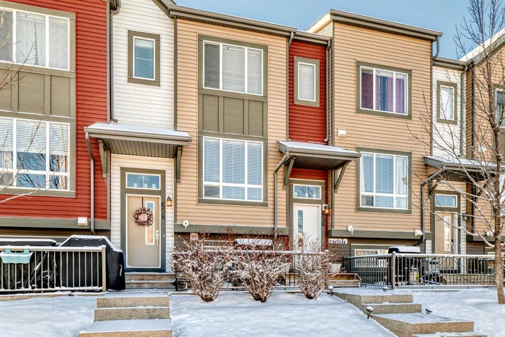 656 Copperpond Boulevard SE, Calgary, 2 Bedrooms Bedrooms, 0 ,2 BathroomsBathrooms,Condos/Townhouses,For Sale,Copperfield Chalet,656 Copperpond Boulevard SE,1,3372