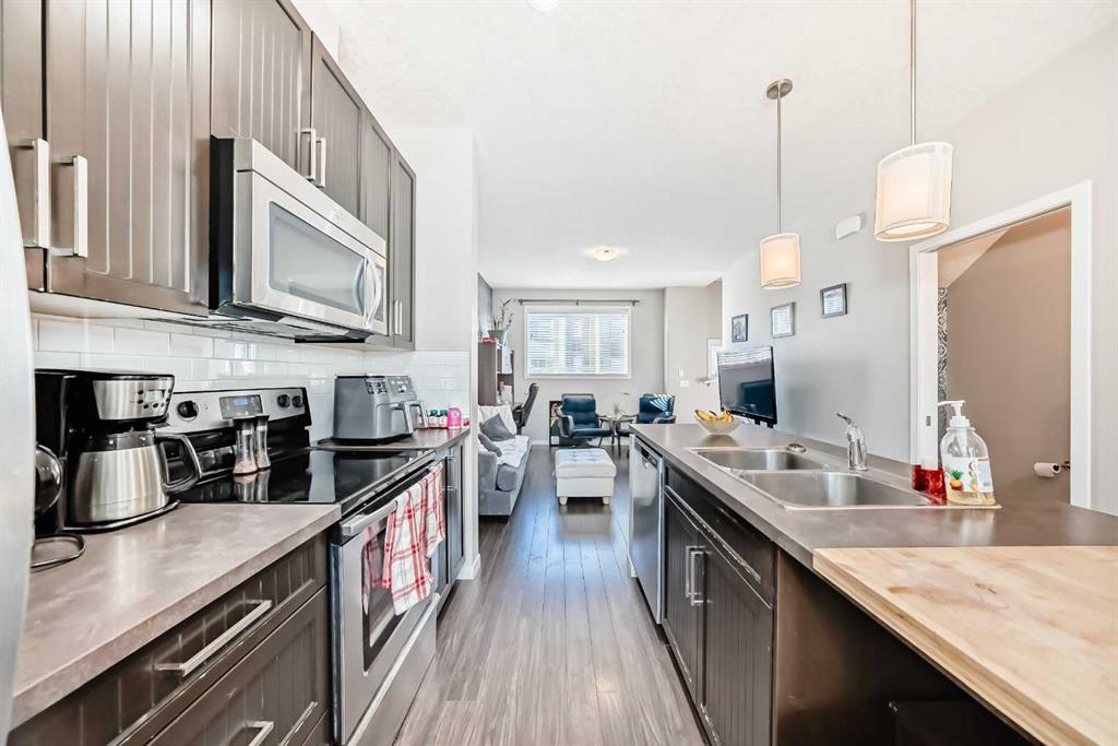 656 Copperpond Boulevard SE, Calgary, 2 Bedrooms Bedrooms, 0 ,2 BathroomsBathrooms,Condos/Townhouses,For Sale,Copperfield Chalet,656 Copperpond Boulevard SE,1,3372