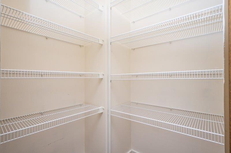 T2M 2A1, Calgary, 3.5 Bedrooms Bedrooms, 0 ,2.5 BathroomsBathrooms,Houses,For Rent,T2M 2A1,0,3373