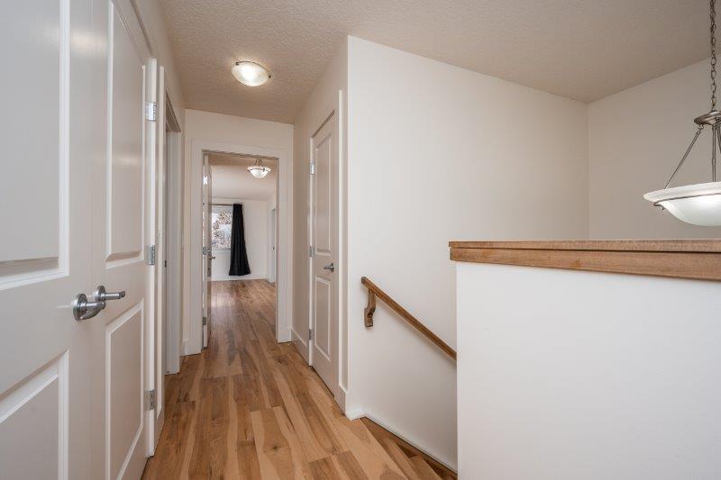 T2M 2A1, Calgary, 3.5 Bedrooms Bedrooms, 0 ,2.5 BathroomsBathrooms,Houses,For Rent,T2M 2A1,0,3373
