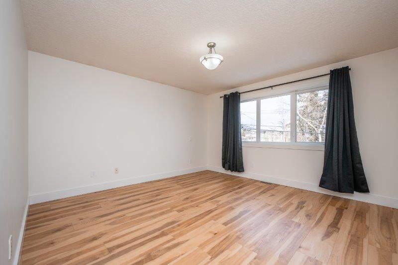 T2M 2A1, Calgary, 3.5 Bedrooms Bedrooms, 0 ,2.5 BathroomsBathrooms,Houses,For Rent,T2M 2A1,0,3373