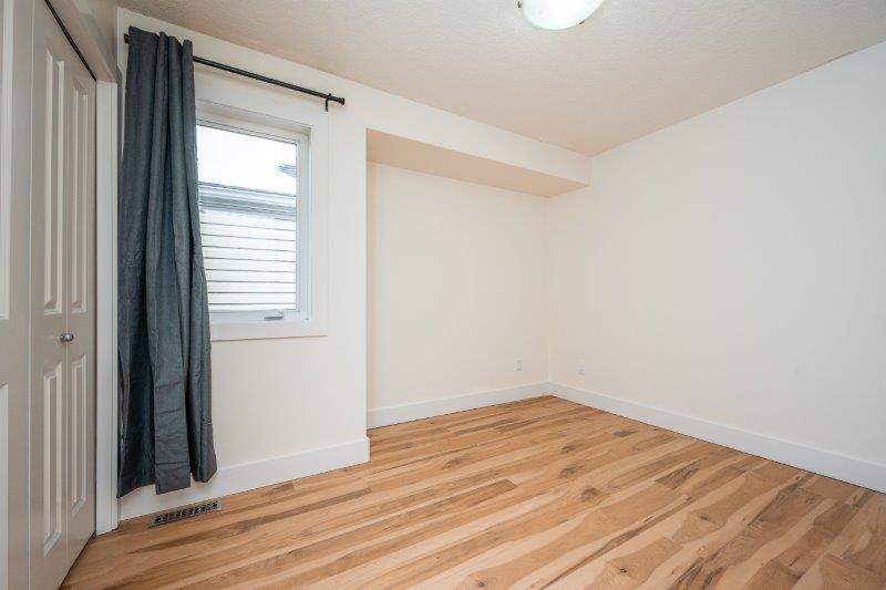 T2M 2A1, Calgary, 3.5 Bedrooms Bedrooms, 0 ,2.5 BathroomsBathrooms,Houses,For Rent,T2M 2A1,0,3373