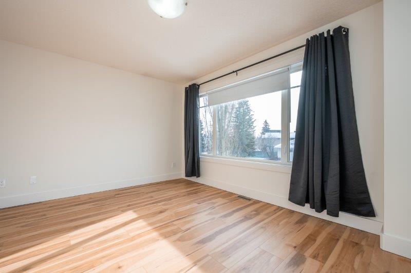 T2M 2A1, Calgary, 3.5 Bedrooms Bedrooms, 0 ,2.5 BathroomsBathrooms,Houses,For Rent,T2M 2A1,0,3373