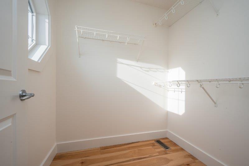 T2M 2A1, Calgary, 3.5 Bedrooms Bedrooms, 0 ,2.5 BathroomsBathrooms,Houses,For Rent,T2M 2A1,0,3373