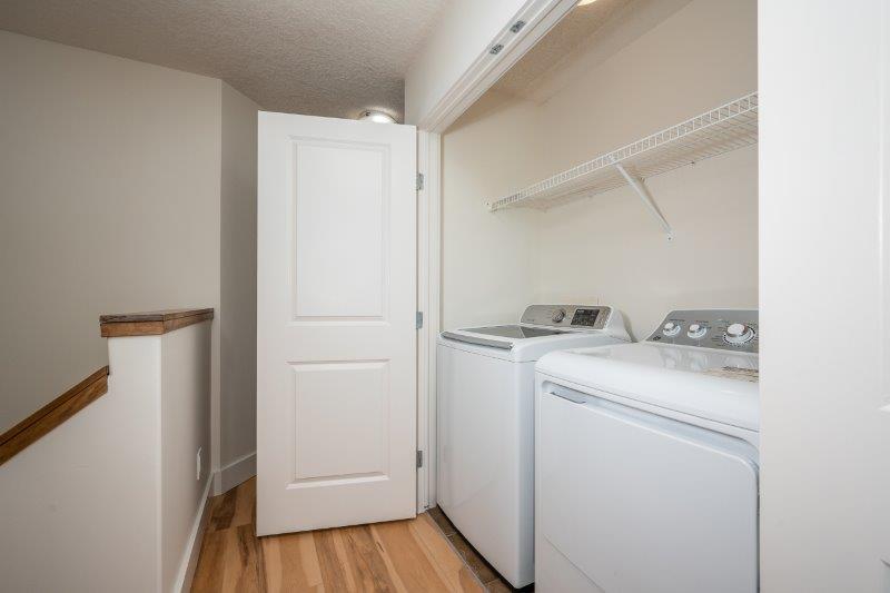 T2M 2A1, Calgary, 3.5 Bedrooms Bedrooms, 0 ,2.5 BathroomsBathrooms,Houses,For Rent,T2M 2A1,0,3373