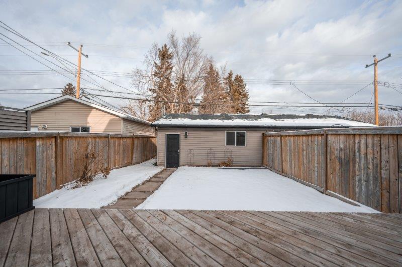 T2M 2A1, Calgary, 3.5 Bedrooms Bedrooms, 0 ,2.5 BathroomsBathrooms,Houses,For Rent,T2M 2A1,0,3373