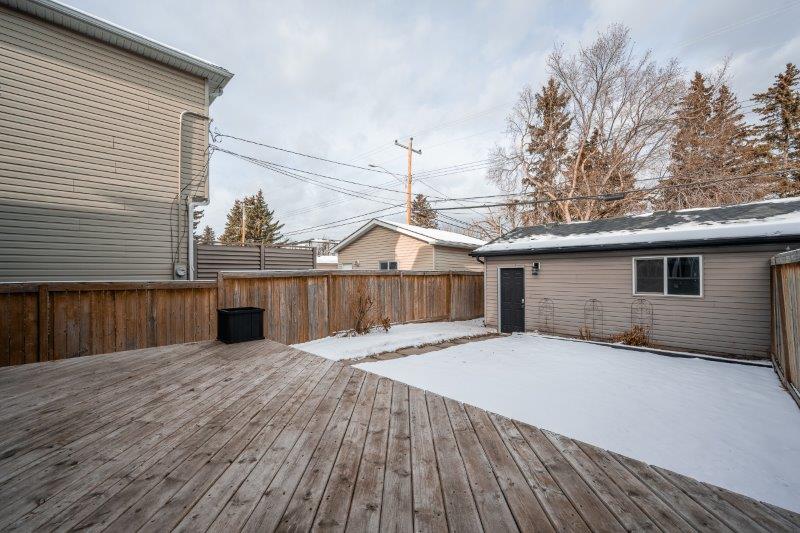T2M 2A1, Calgary, 3.5 Bedrooms Bedrooms, 0 ,2.5 BathroomsBathrooms,Houses,For Rent,T2M 2A1,0,3373