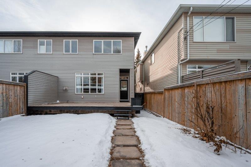 T2M 2A1, Calgary, 3.5 Bedrooms Bedrooms, 0 ,2.5 BathroomsBathrooms,Houses,For Rent,T2M 2A1,0,3373