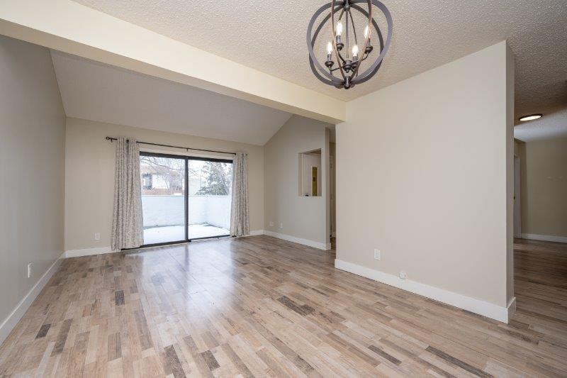 104, 2520 Palliser Drive SW, Calgary, 3 Bedrooms Bedrooms, 0 ,1.5 BathroomsBathrooms,Condos/Townhouses,Rented,Palace Oaks,104, 2520 Palliser Drive SW,0,3374