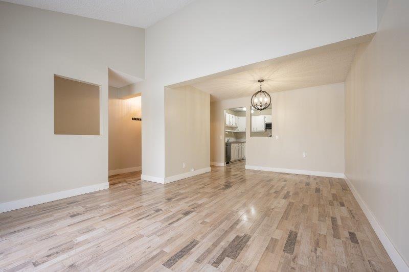 104, 2520 Palliser Drive SW, Calgary, 3 Bedrooms Bedrooms, 0 ,1.5 BathroomsBathrooms,Condos/Townhouses,Rented,Palace Oaks,104, 2520 Palliser Drive SW,0,3374