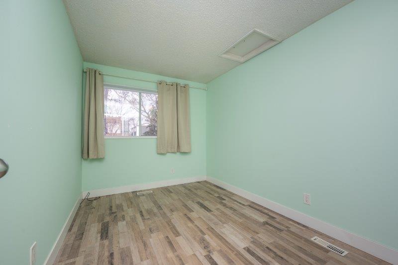 104, 2520 Palliser Drive SW, Calgary, 3 Bedrooms Bedrooms, 0 ,1.5 BathroomsBathrooms,Condos/Townhouses,Rented,Palace Oaks,104, 2520 Palliser Drive SW,0,3374