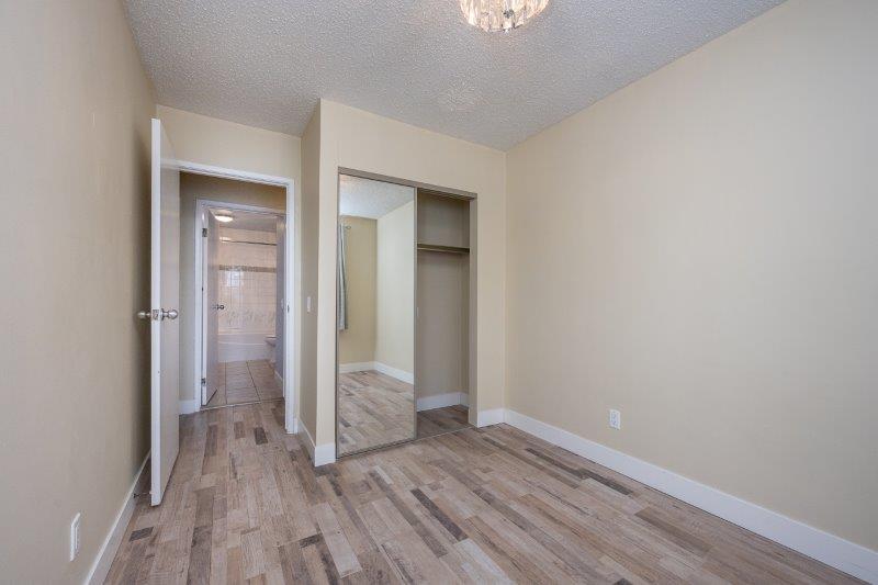 104, 2520 Palliser Drive SW, Calgary, 3 Bedrooms Bedrooms, 0 ,1.5 BathroomsBathrooms,Condos/Townhouses,Rented,Palace Oaks,104, 2520 Palliser Drive SW,0,3374