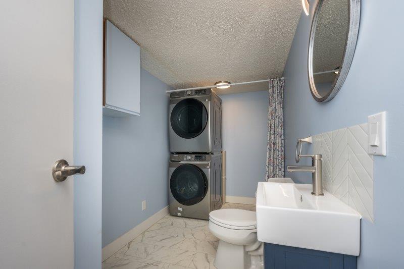 104, 2520 Palliser Drive SW, Calgary, 3 Bedrooms Bedrooms, 0 ,1.5 BathroomsBathrooms,Condos/Townhouses,Rented,Palace Oaks,104, 2520 Palliser Drive SW,0,3374