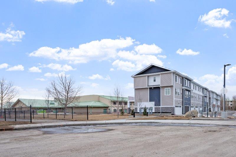 151, 141 Prince Court, Rockyview County, 4 Bedrooms Bedrooms, 0 ,2.5 BathroomsBathrooms,Condos/Townhouses,For Rent,Arabella Townhomes,151, 141 Prince Court,0,3375