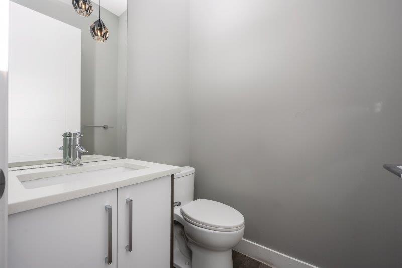 219 19 Avenue NW Calgary, AB, Calgry, 4 Bedrooms Bedrooms, 0 ,3 BathroomsBathrooms,Condos/Townhouses,For Sale,0,3376