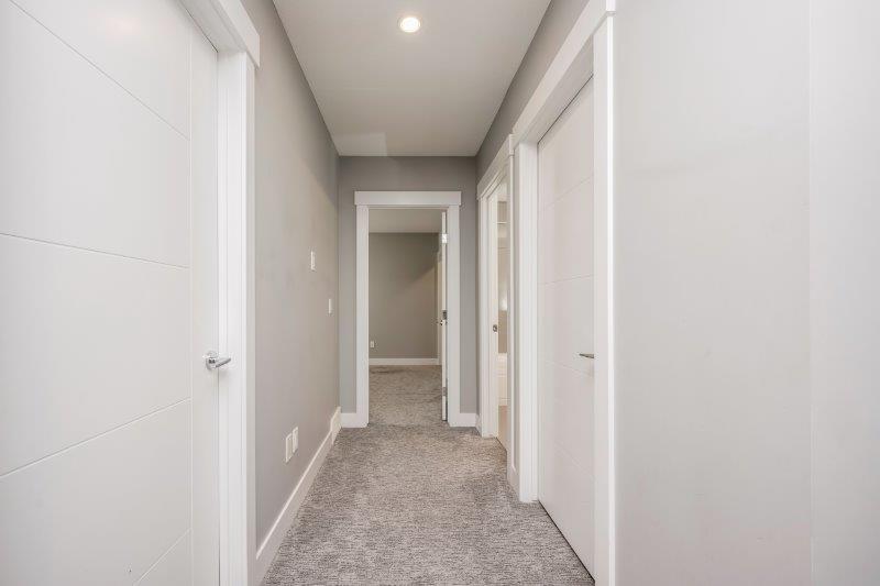 219 19 Avenue NW Calgary, AB, Calgry, 4 Bedrooms Bedrooms, 0 ,3 BathroomsBathrooms,Condos/Townhouses,For Sale,0,3376