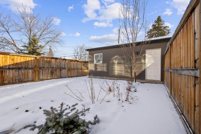 219 19 Avenue NW Calgary, AB, Calgry, 4 Bedrooms Bedrooms, 0 ,3 BathroomsBathrooms,Condos/Townhouses,For Sale,0,3376