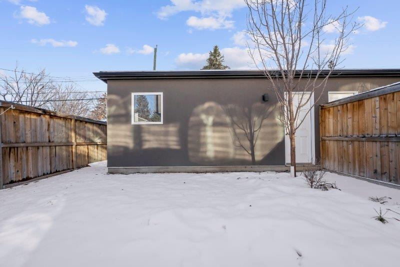 219 19 Avenue NW Calgary, AB, Calgry, 4 Bedrooms Bedrooms, 0 ,3 BathroomsBathrooms,Condos/Townhouses,For Sale,0,3376